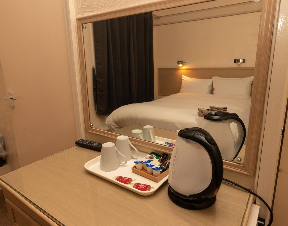 בלקפול Starlux Hotel מראה חיצוני תמונה